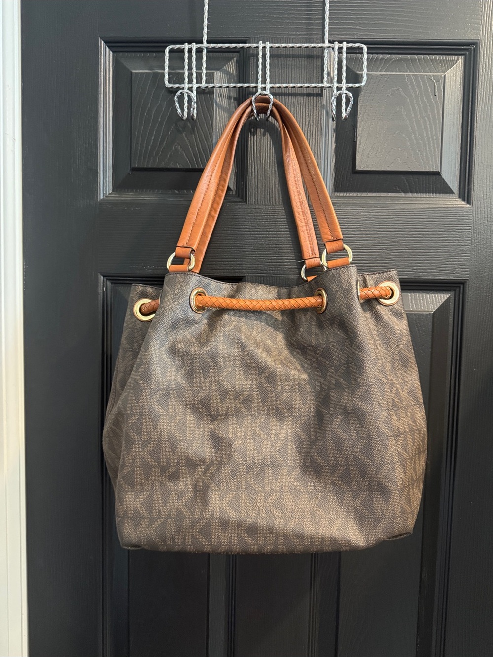 Michael Kors Brown Signature Drawstring Shoulder Bag with Tan Trim - Picture 2 of 6